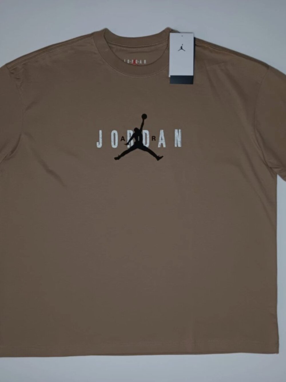 Nike Jordan Brooklyn Men's Cream Color Shirt Size Medium Oversized Fit Jumpman
